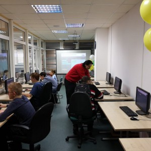 Северный город Норильск приглашает в KIBERone - КИБЕРшкола программирования для детей, компьютерные курсы для школьников, начинающих и подростков - KIBERone г. Шушары